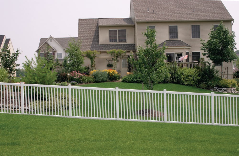 Comparing Your Yard Fence Options
