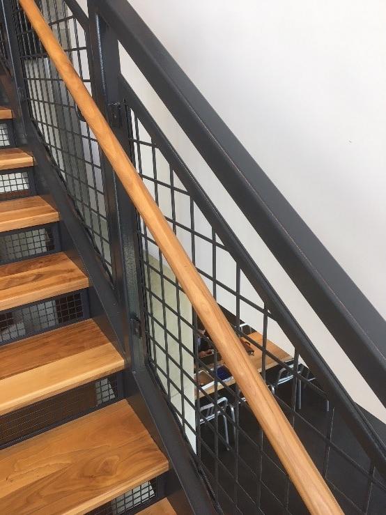 What’s the Difference Between Handrail and Guardrail?